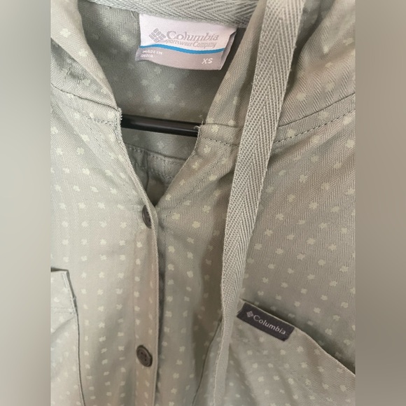 Columbia womens green hooded long sleeve shirt - Picture 2 of 5